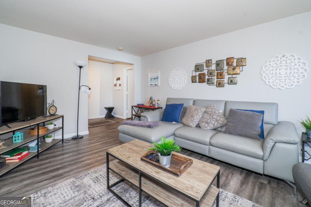 215 Piedmont Avenue Atlanta - 10