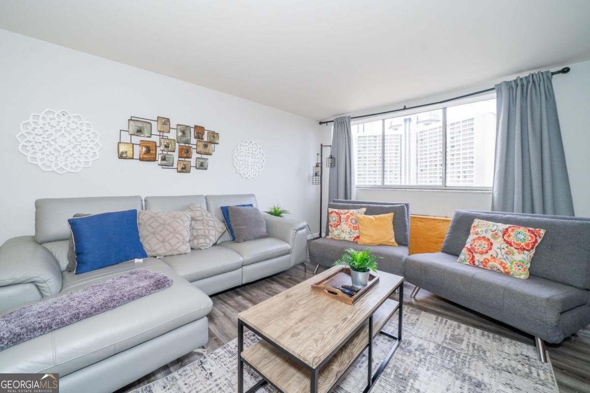 215 Piedmont Avenue Atlanta - 4