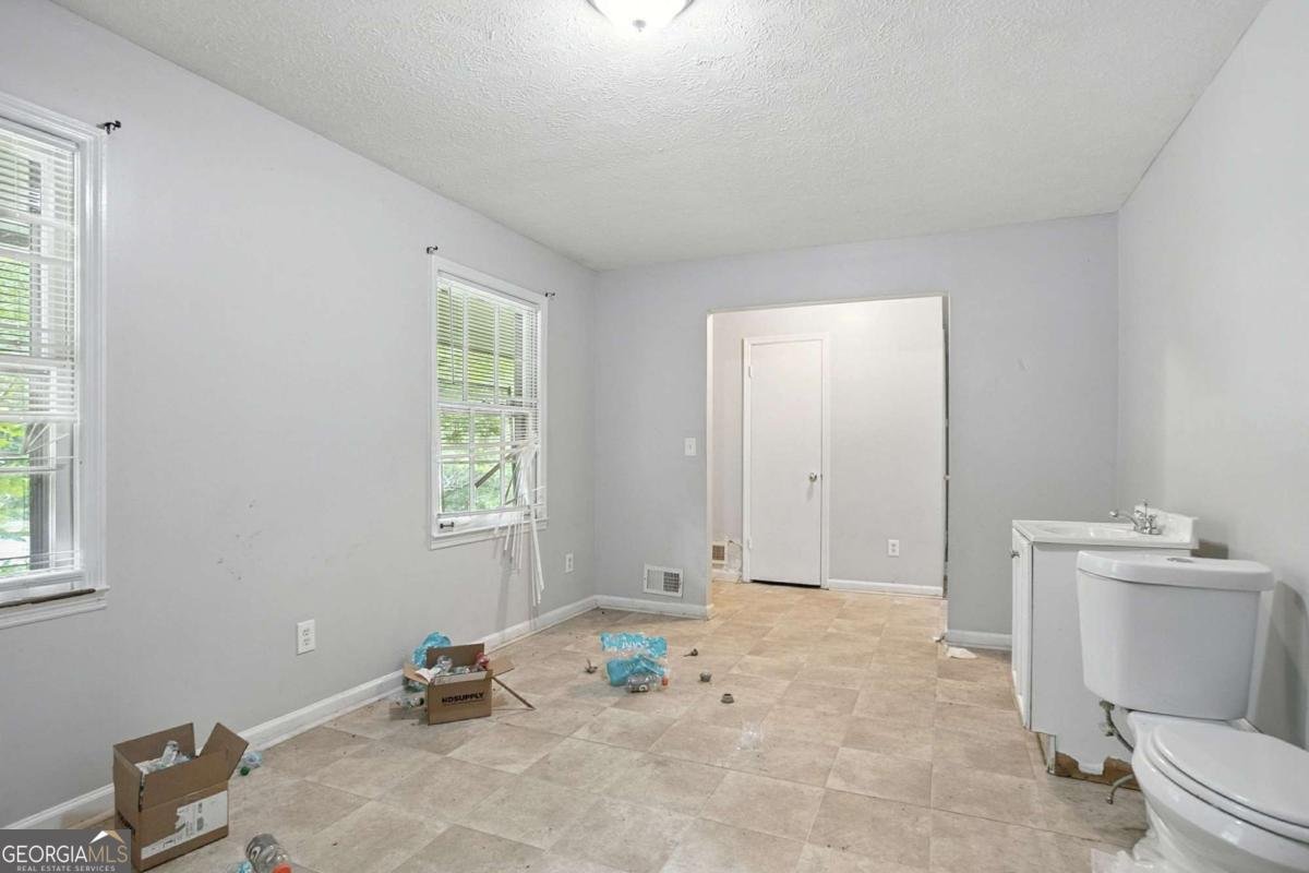 3400 Flat Shoals Road Atlanta - 1