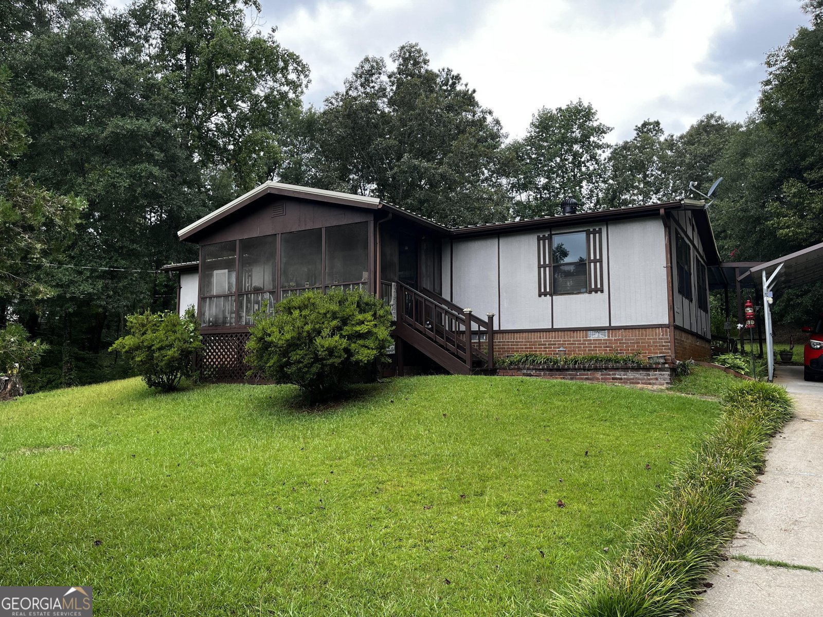 40 Collins Drive West Point - 1