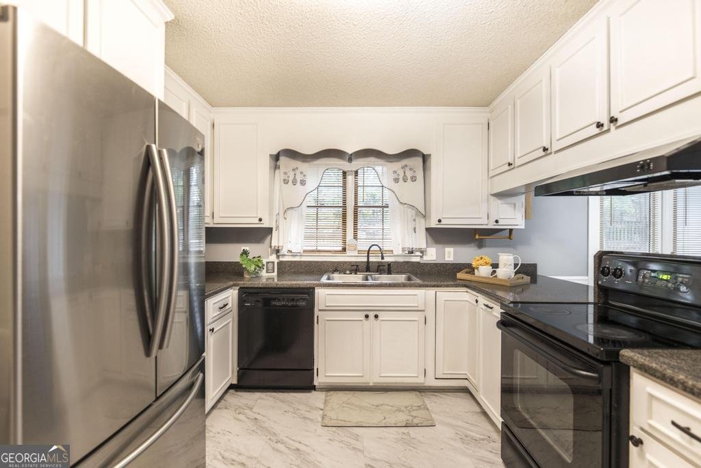 2667 Governor Macdonald Lane Macon - 13