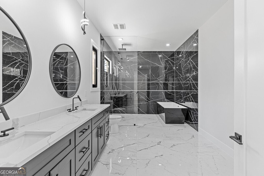555 Versailles Drive Auburn - 2