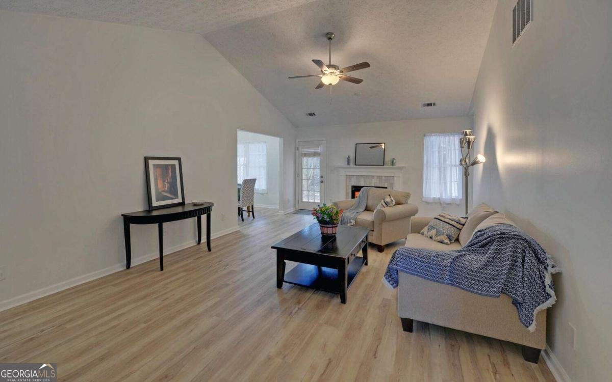 251 Arden Oaks Place Suwanee - 3