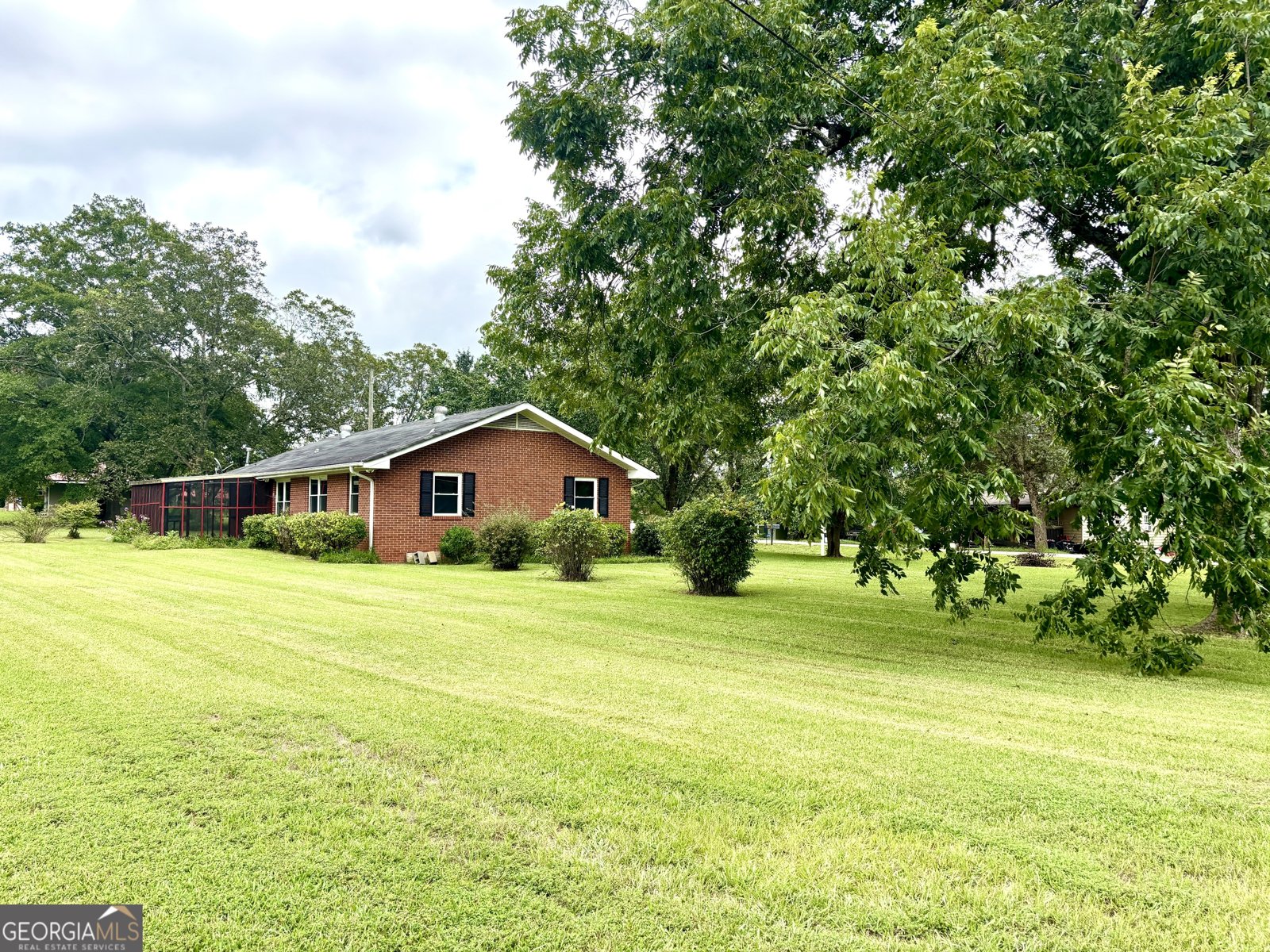 295 Grove Street Barnesville - 10