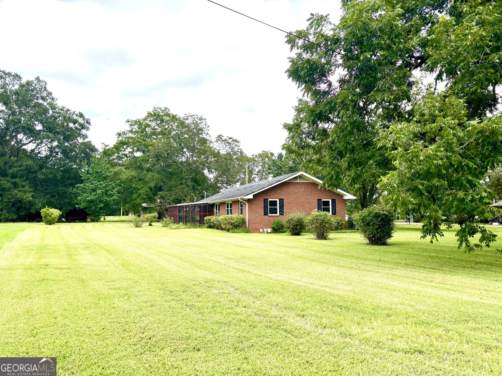 295 Grove Street Barnesville - 11