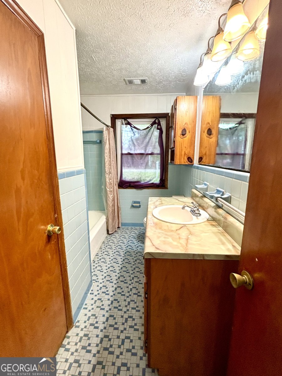 295 Grove Street Barnesville - 25