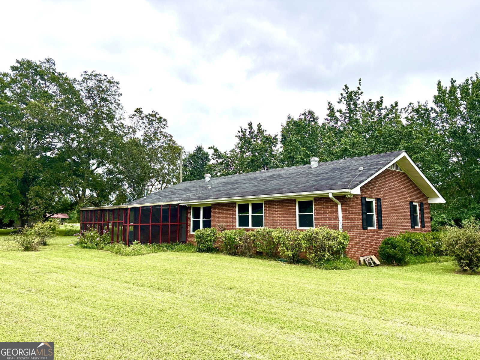 295 Grove Street Barnesville - 9