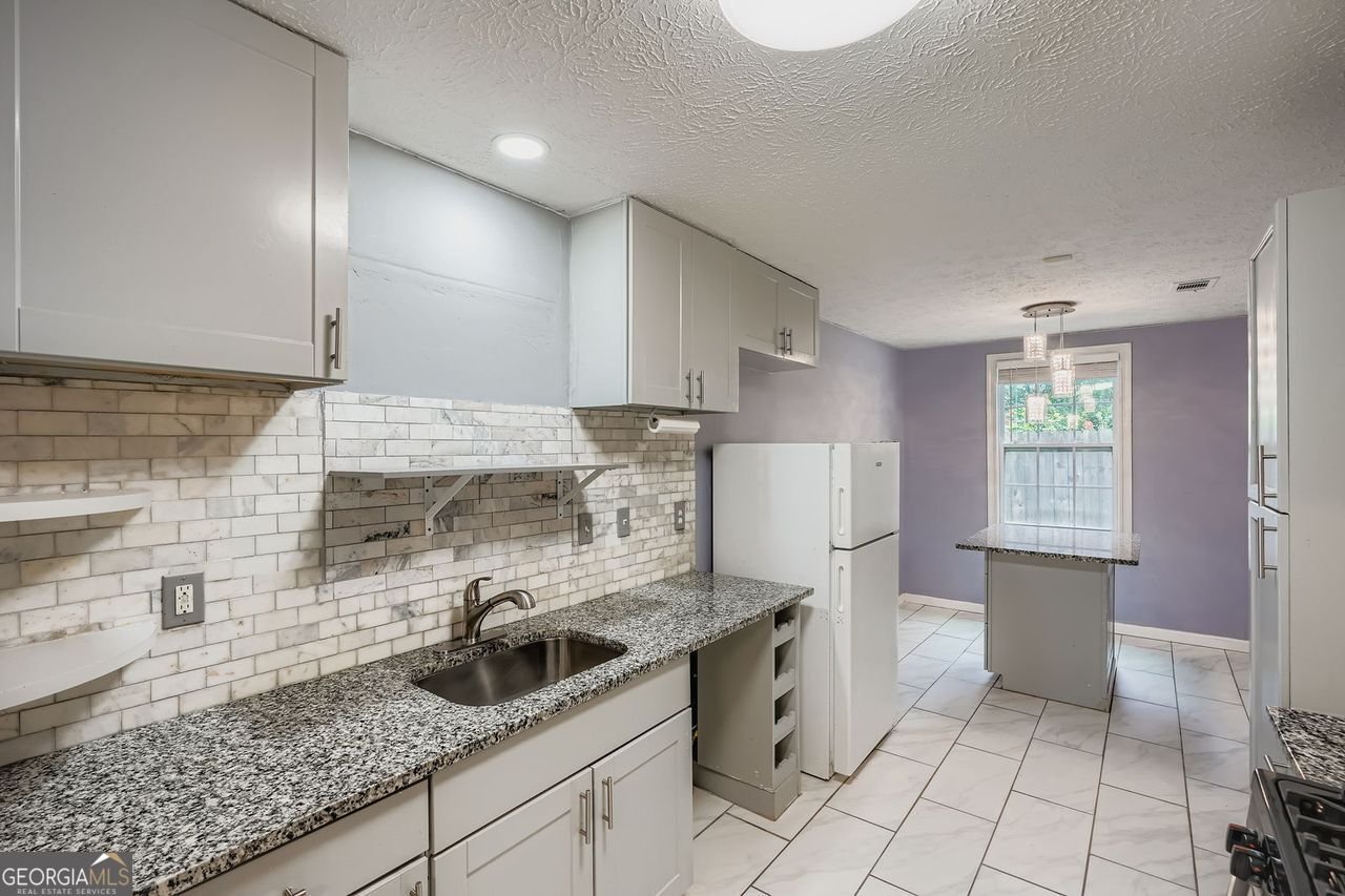 513 FIELDSTREAM Way Lawrenceville - 11