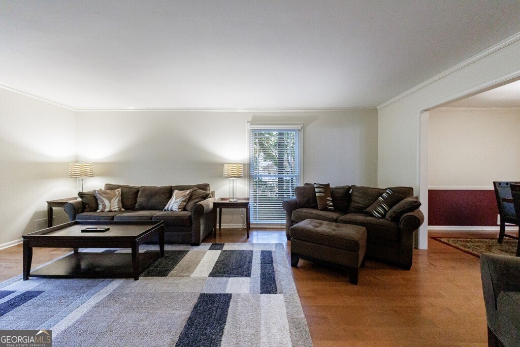 11465 Elkins Road Roswell - 11