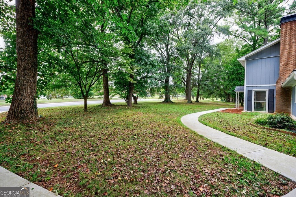 11465 Elkins Road Roswell - 37