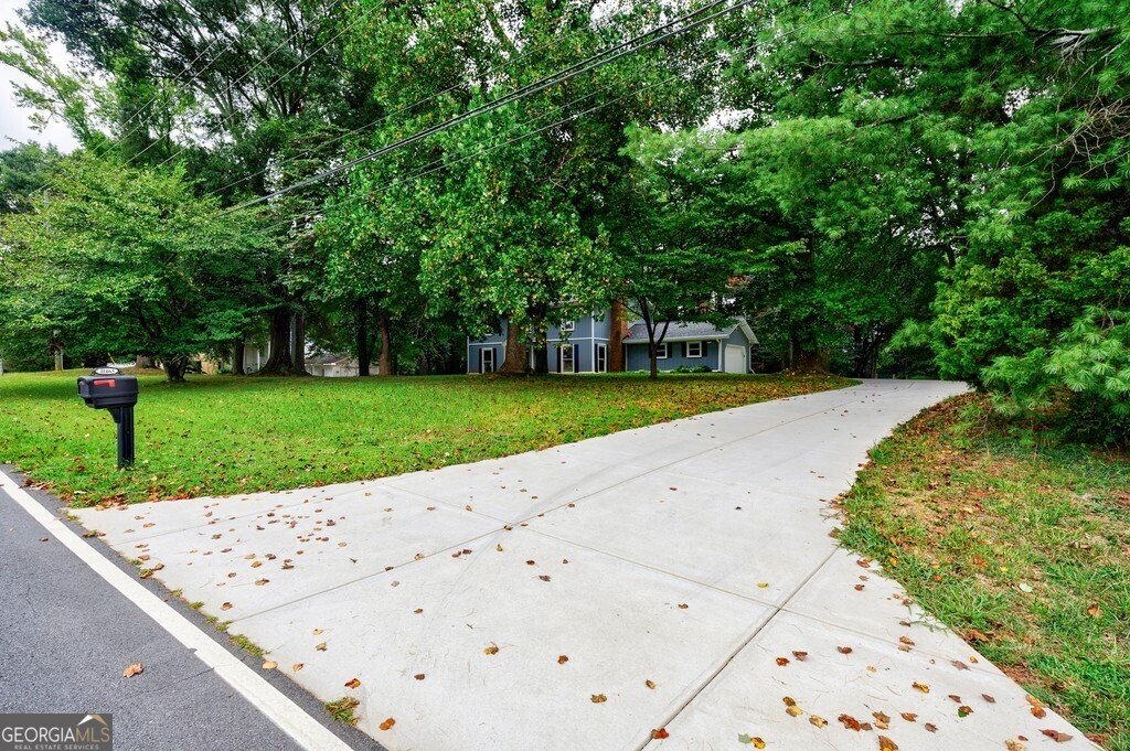 11465 Elkins Road Roswell - 39