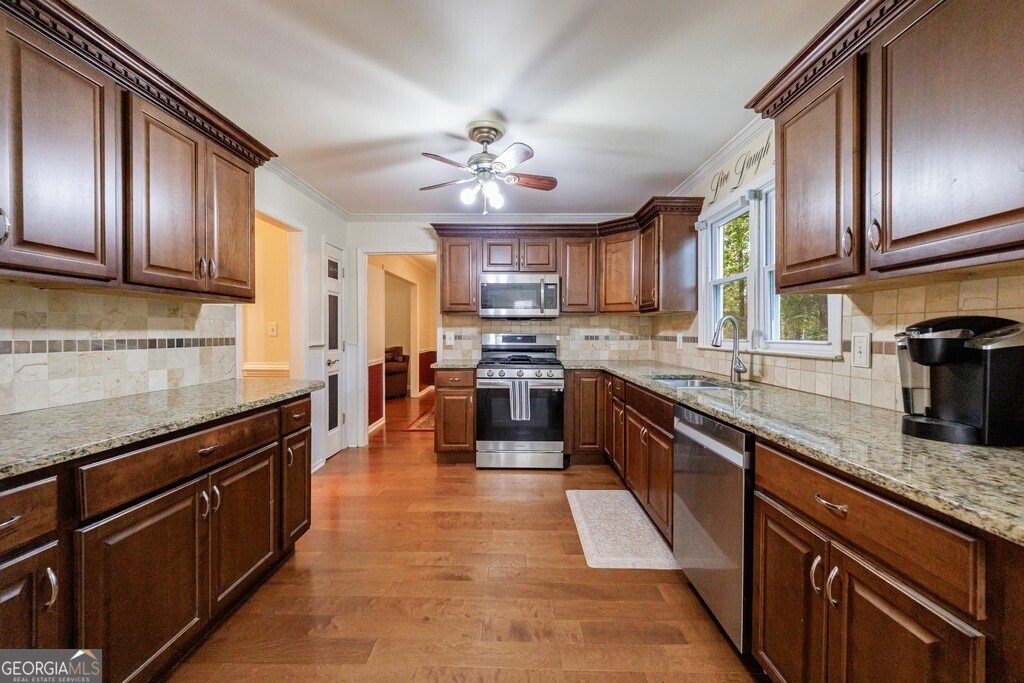11465 Elkins Road Roswell - 9