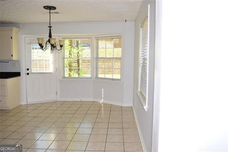2554 RED BARN Marietta - 17