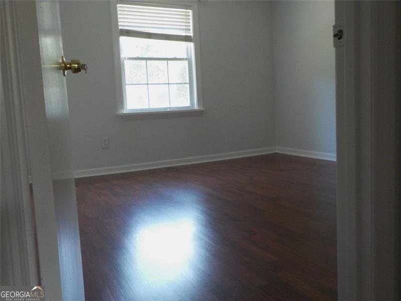 2554 RED BARN Marietta - 27