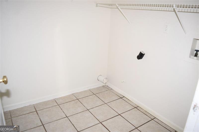 2554 RED BARN Marietta - 30