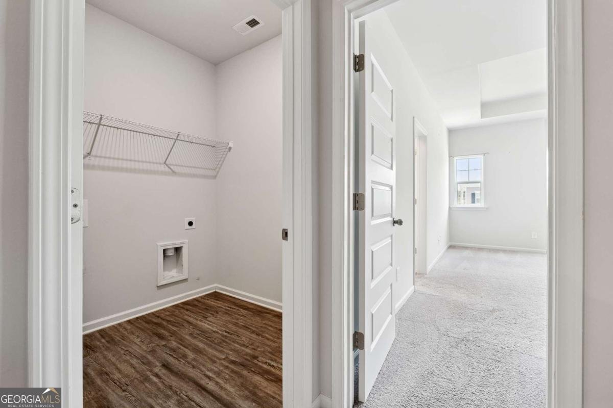 3843 CLARINGTON Drive Marietta - 23