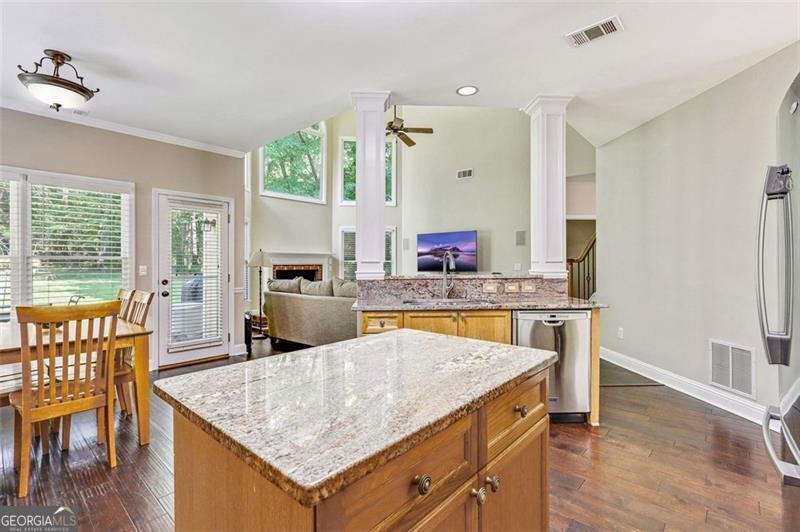 2058 WOODSIDE PARK Drive Woodstock - 12