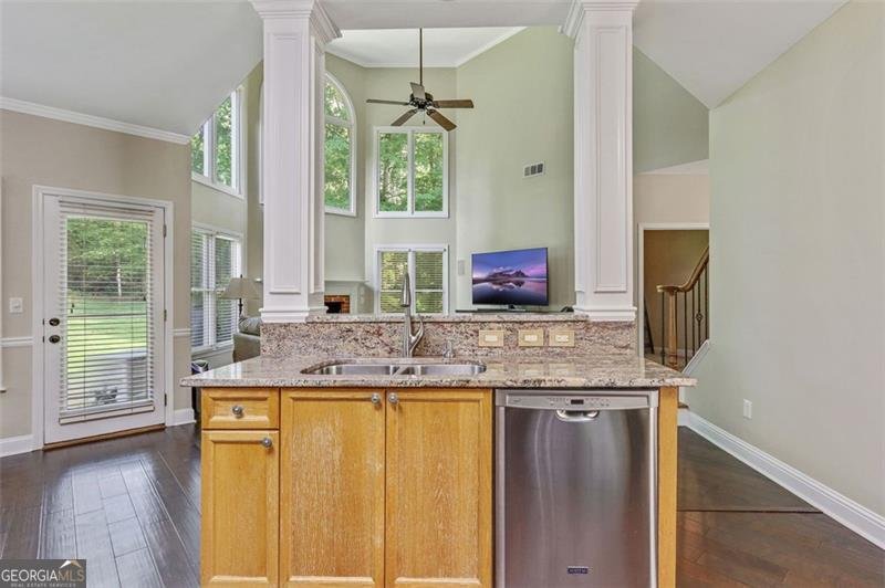 2058 WOODSIDE PARK Drive Woodstock - 13