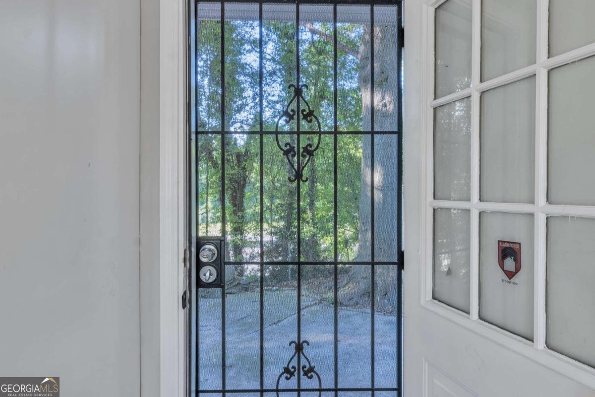 2535 Lakewood Avenue Atlanta - 1