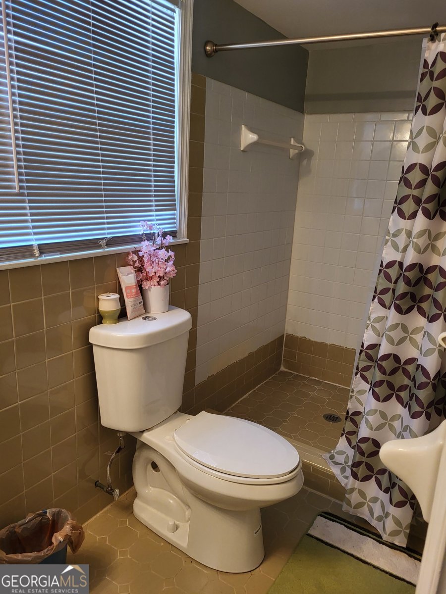 3211 Rockview Drive Lithonia - 23