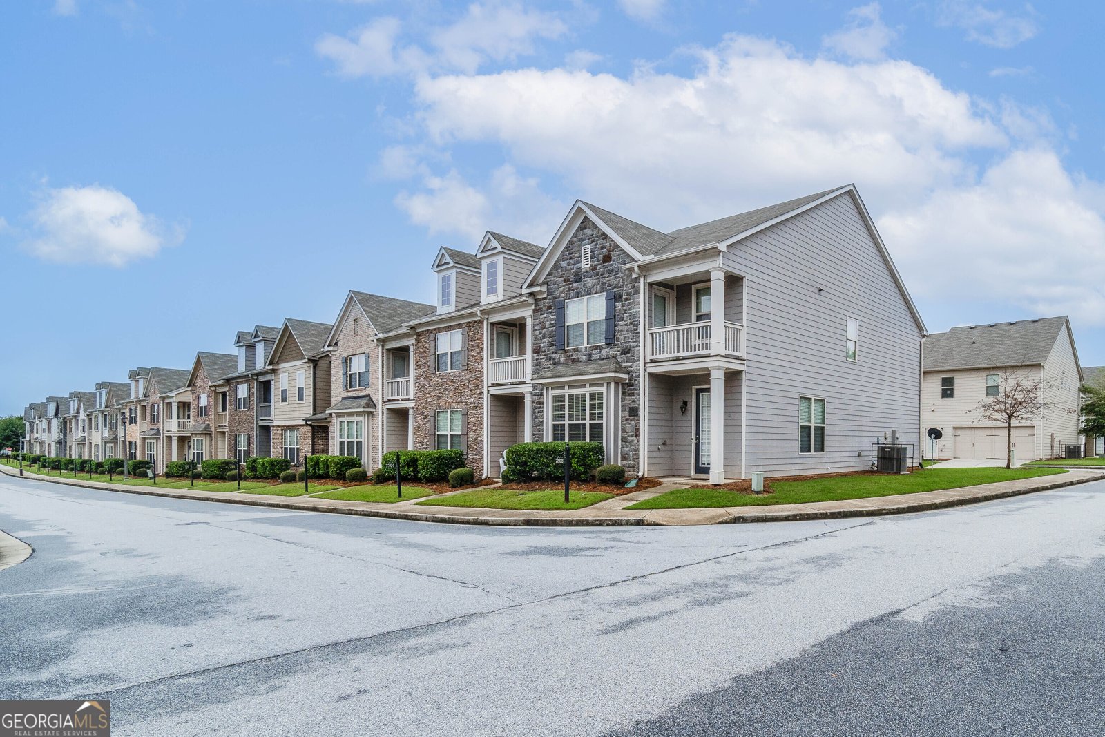 7808 Rutgers Circle Fairburn - 2