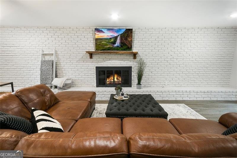 3275 Leslie Court Atlanta - 23