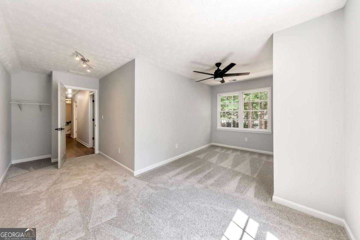 4929 Willow Creek Drive Woodstock - 42