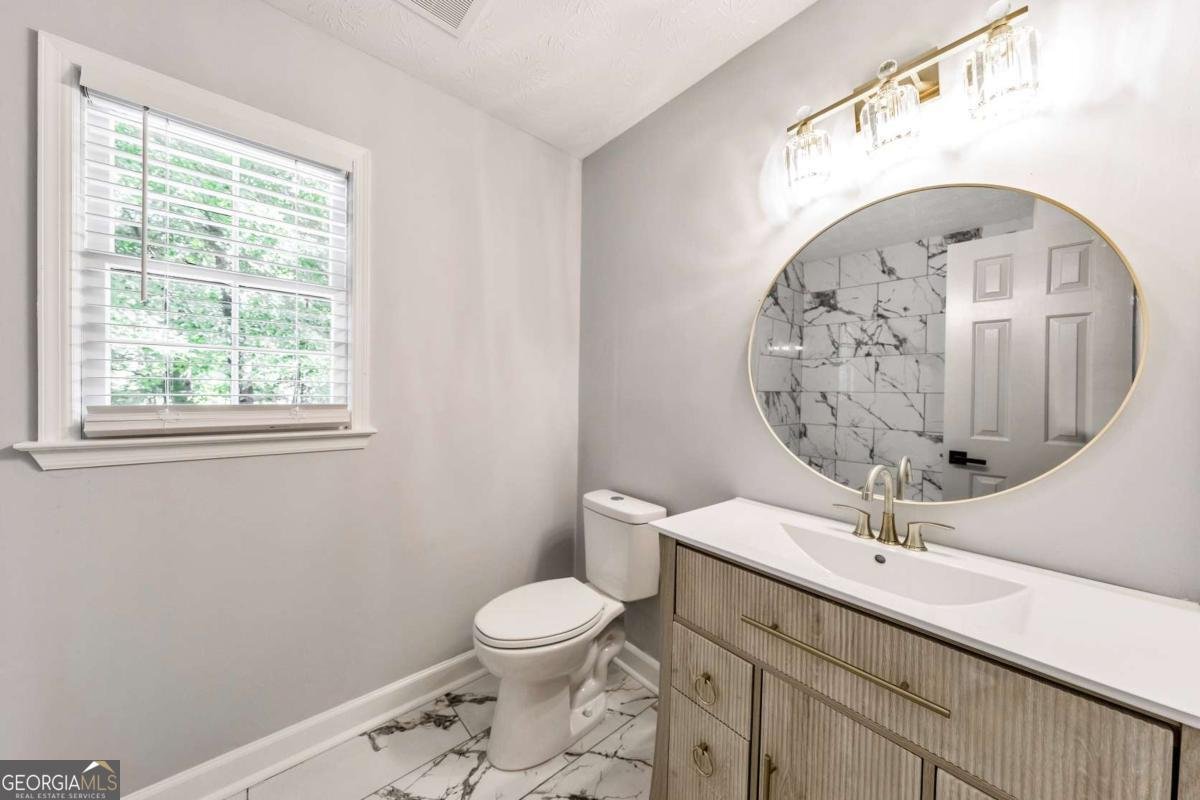 4929 Willow Creek Drive Woodstock - 43