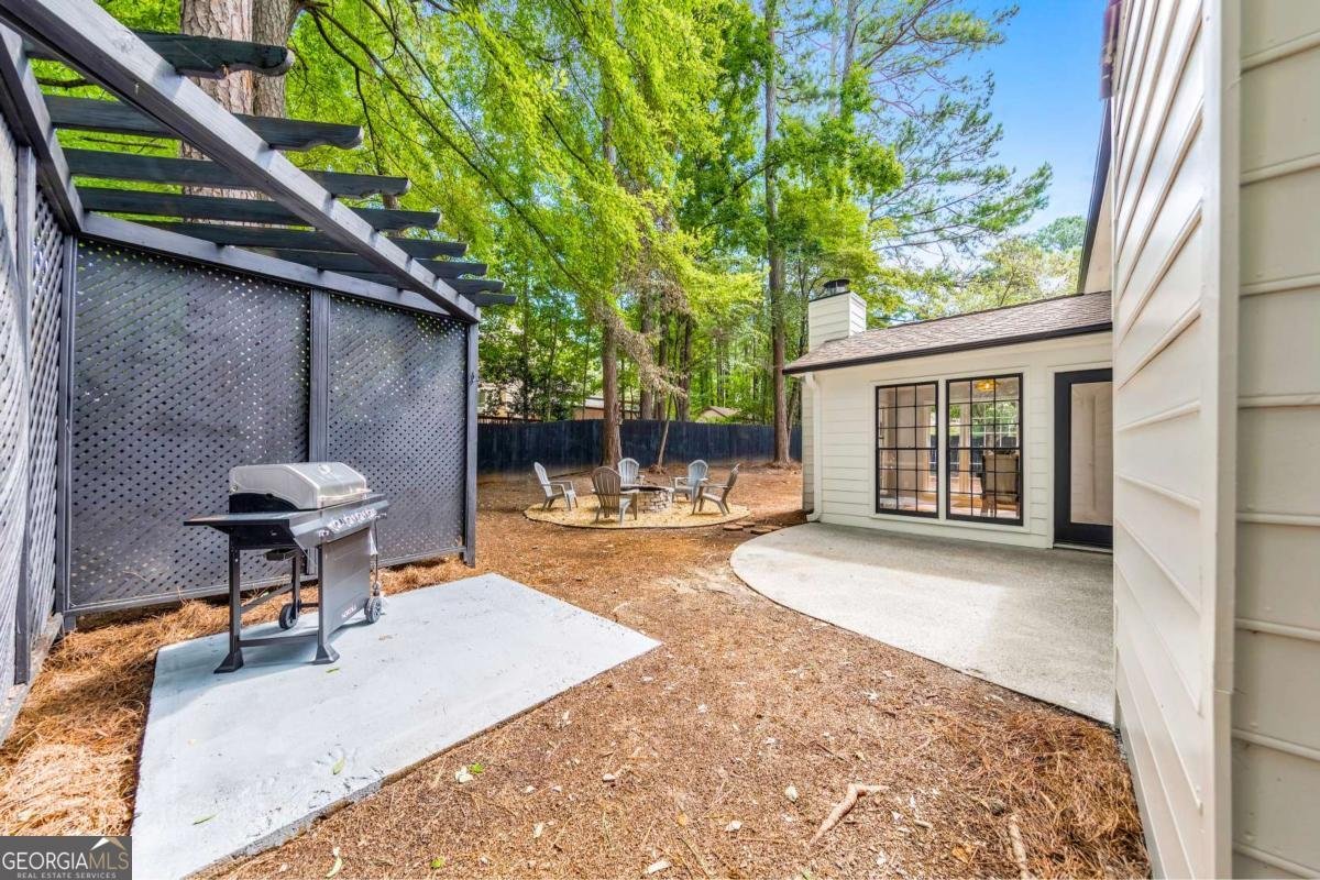 4929 Willow Creek Drive Woodstock - 47