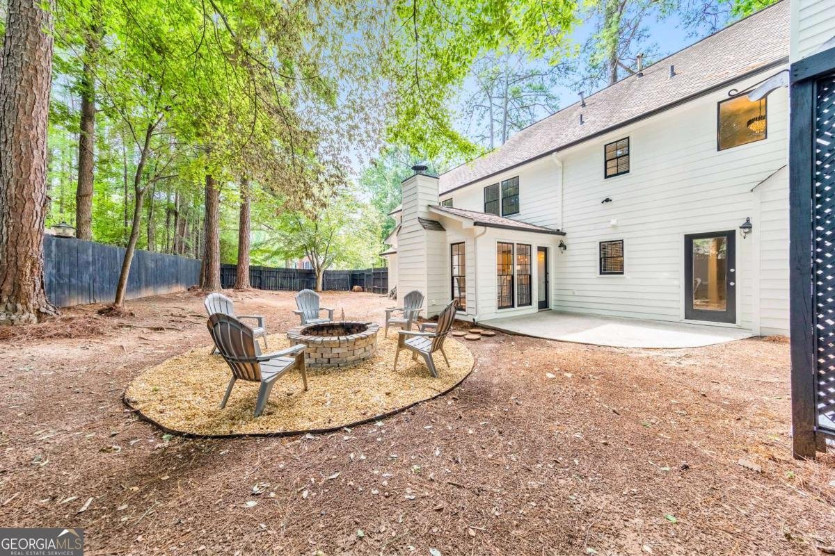 4929 Willow Creek Drive Woodstock - 48