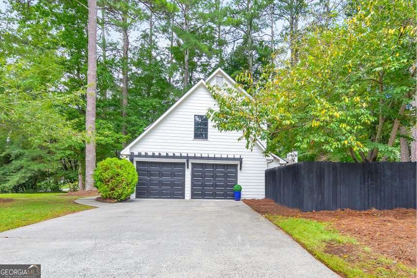 4929 Willow Creek Drive Woodstock - 53