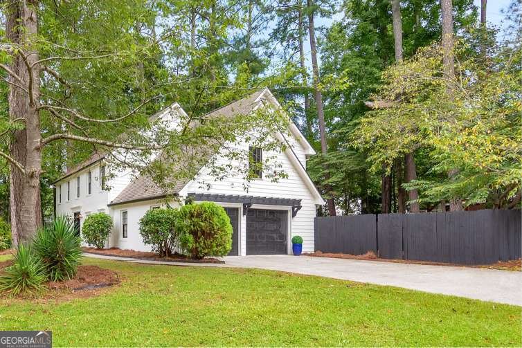 4929 Willow Creek Drive Woodstock - 54