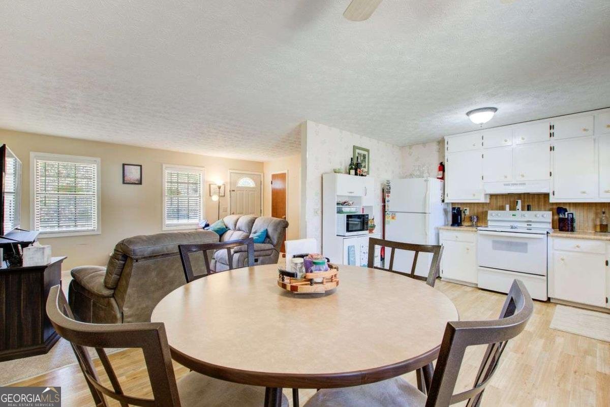 1370 Compton Woods Drive Loganville - 8