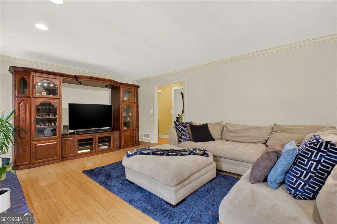 3345 Hallmark Drive Marietta - 22