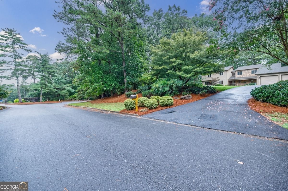 1665 Chevron Way sandy Springs - 3