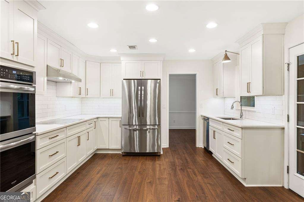 1164 Fairfield Drive Marietta - 3