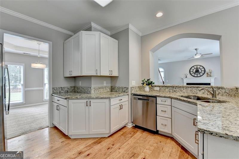 3328 RIDGEMILL Circle Dacula - 41