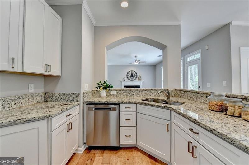 3328 RIDGEMILL Circle Dacula - 42