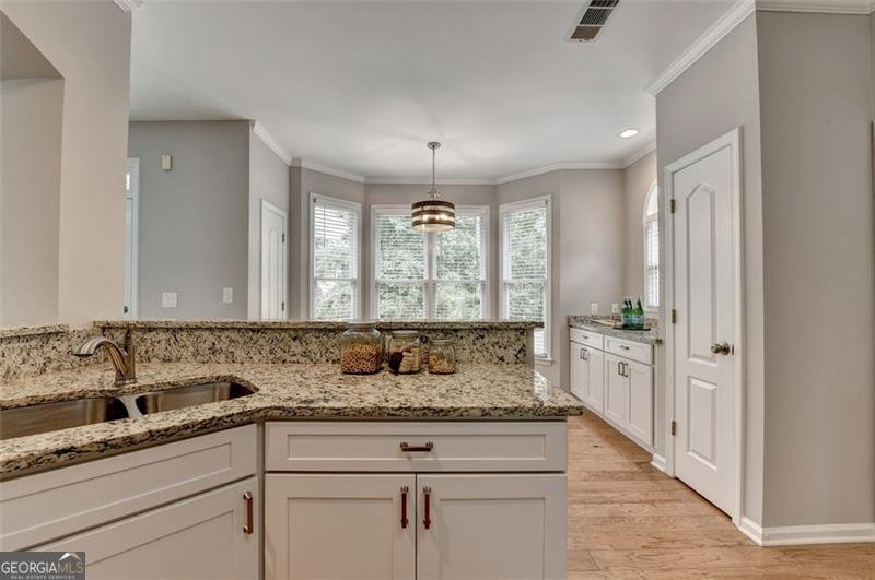3328 RIDGEMILL Circle Dacula - 44