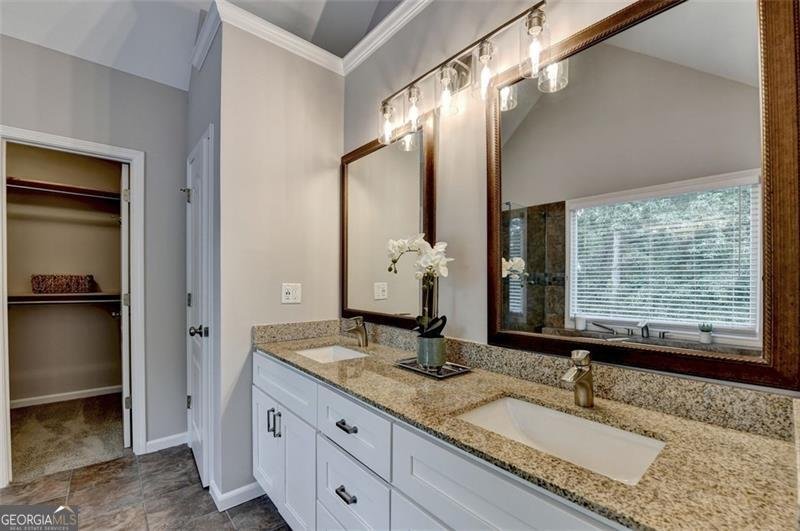 3328 RIDGEMILL Circle Dacula - 59