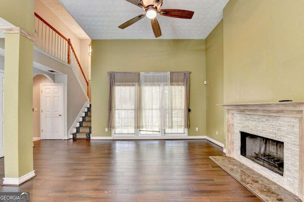 2915 White Blossom Lane Suwanee - 1