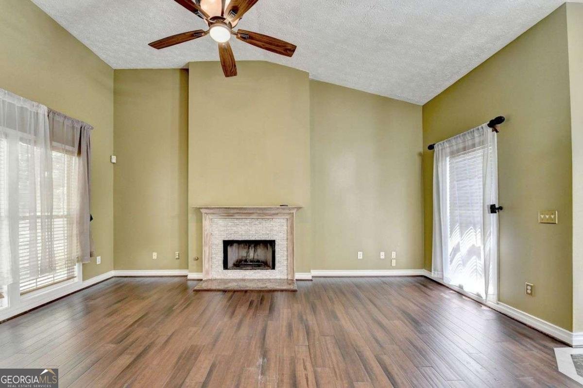 2915 White Blossom Lane Suwanee - 4