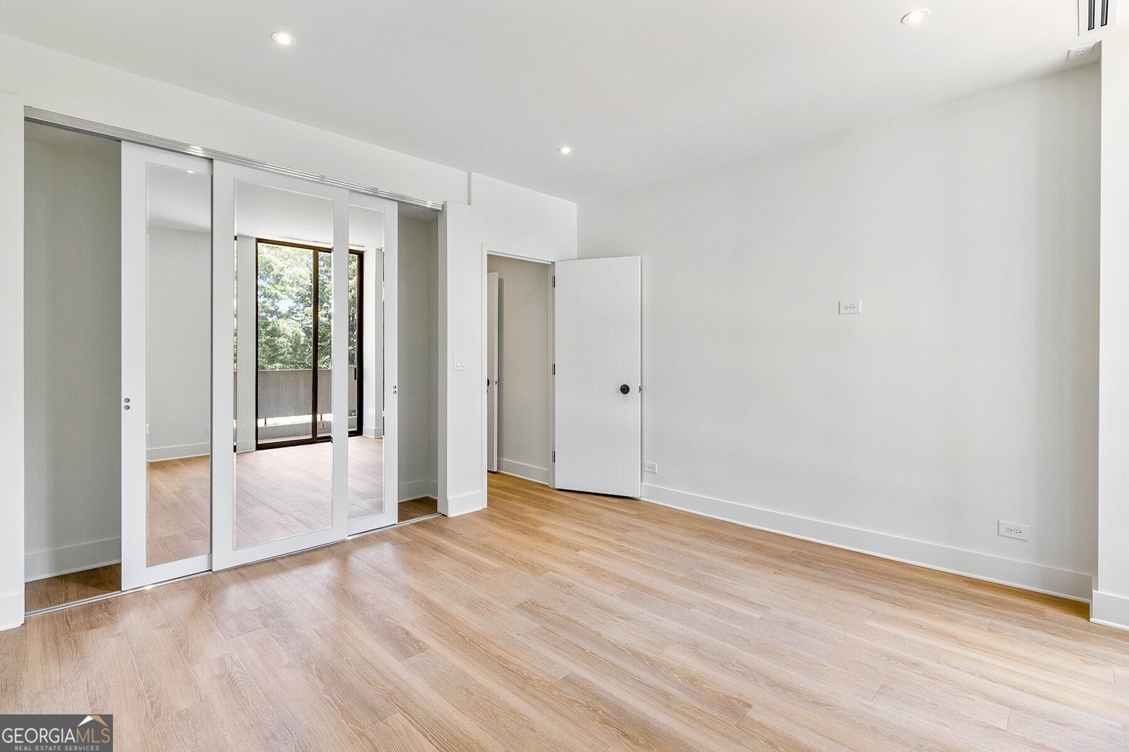 2575 Peachtree Road Atlanta - 29