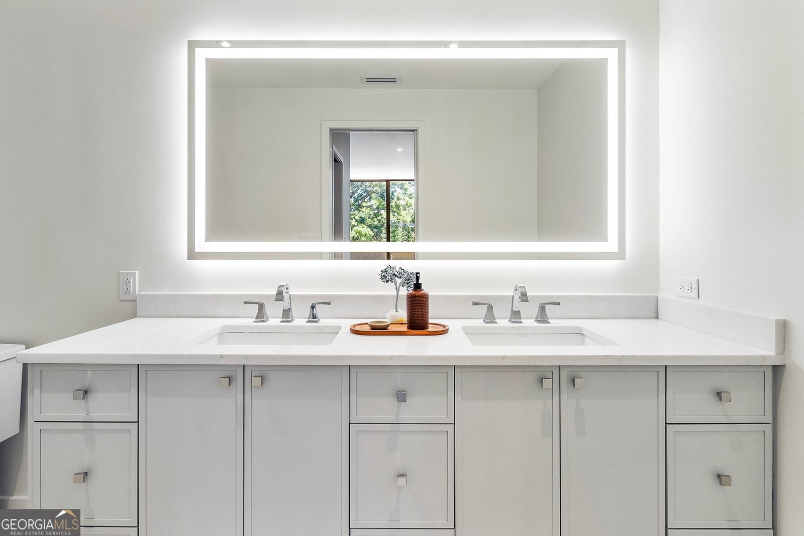 2575 Peachtree Road Atlanta - 8