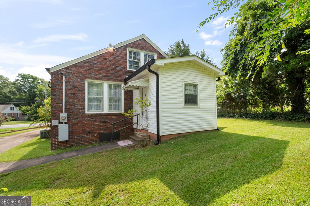 605 Avenue West Point - 26