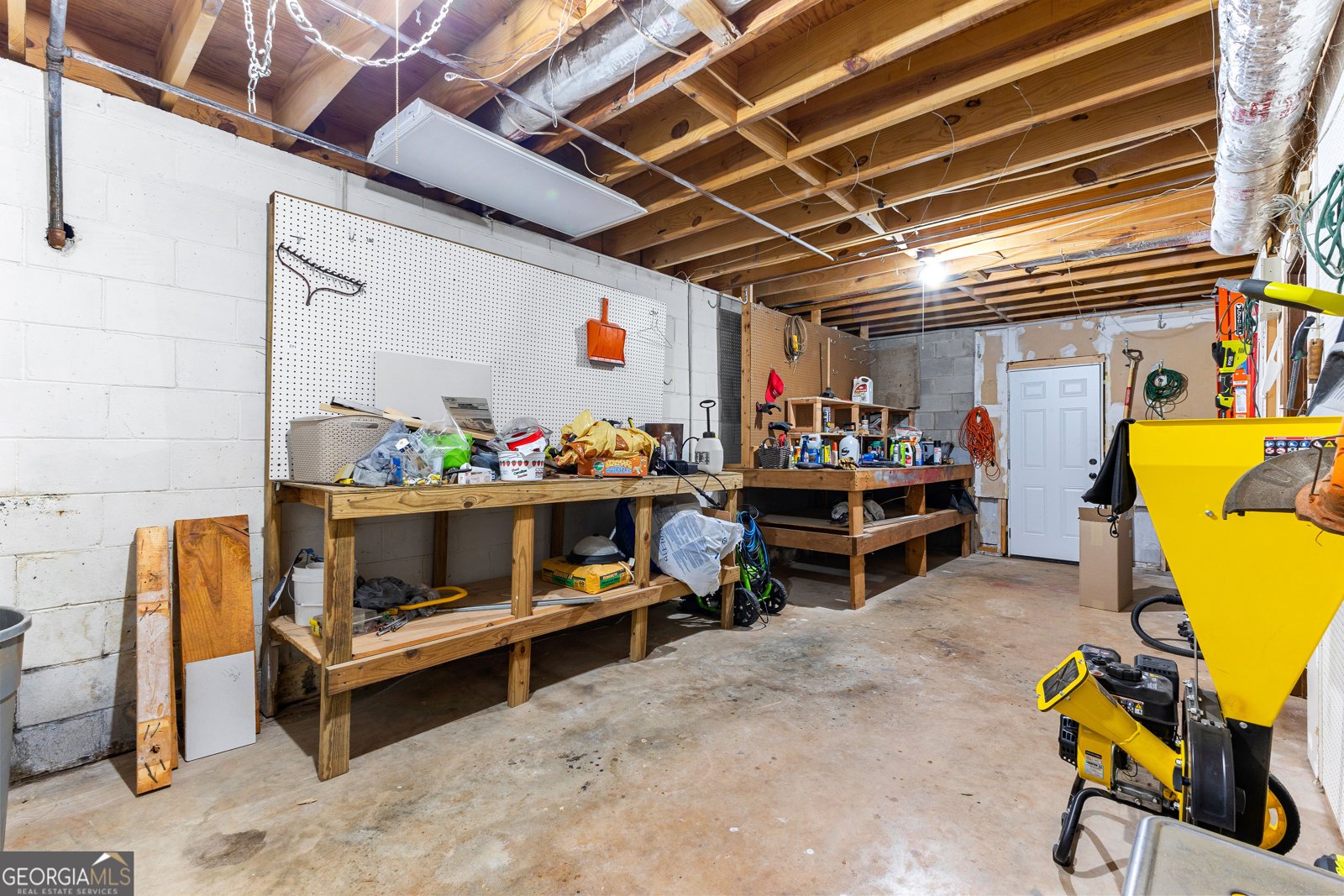 220 Essex Circle Fayetteville - 36