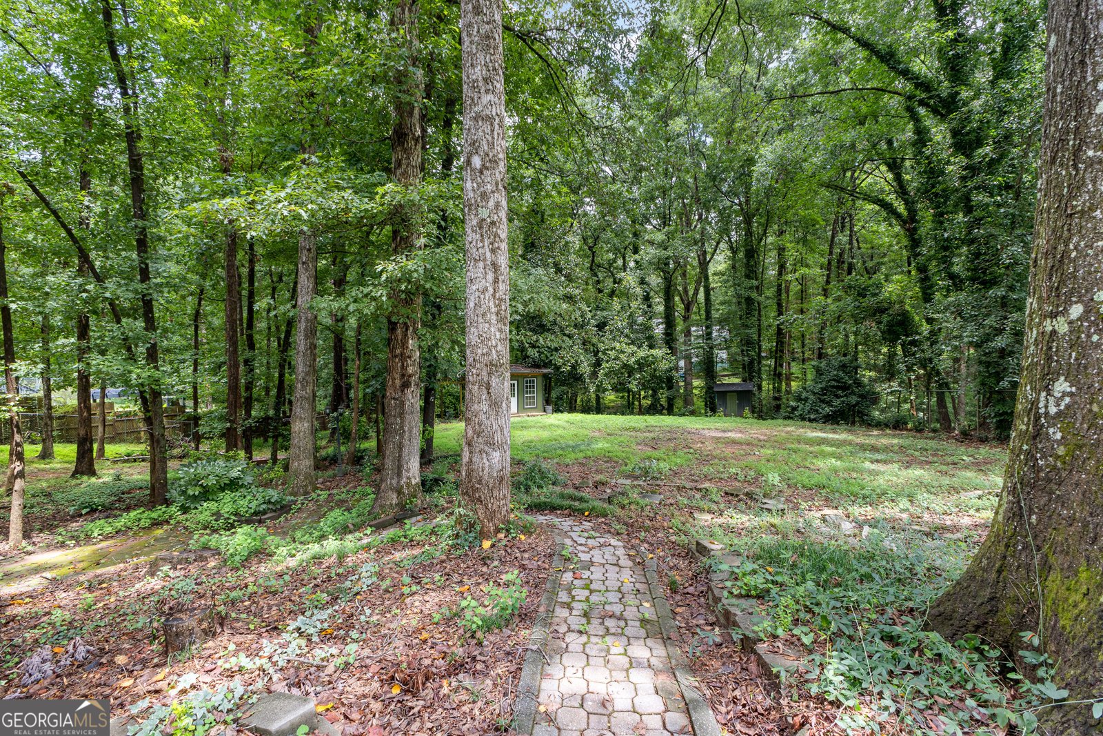 220 Essex Circle Fayetteville - 44
