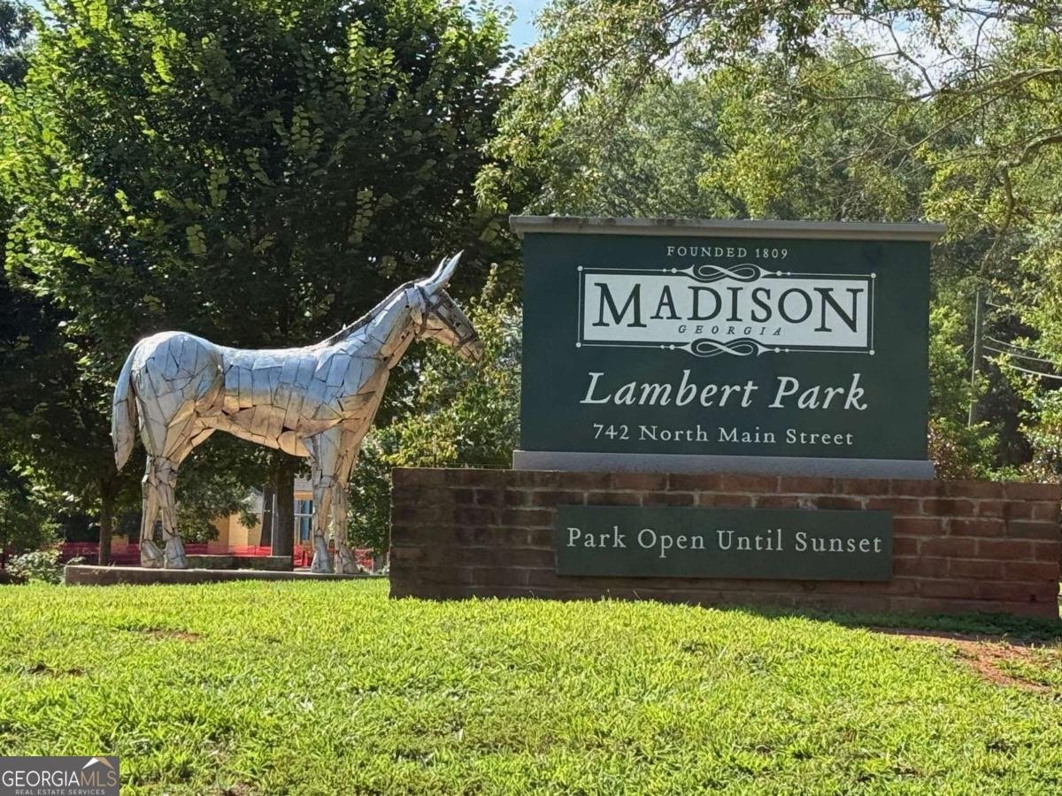 679 College Drive Madison - 38