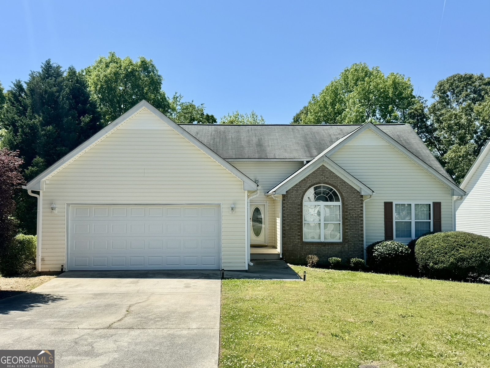 929 Kendall Park Drive Winder - 1