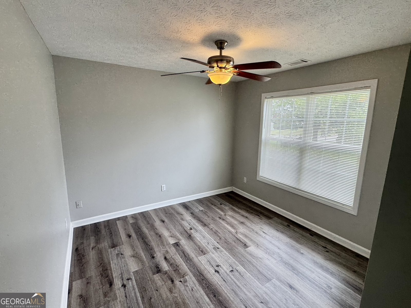 929 Kendall Park Drive Winder - 13